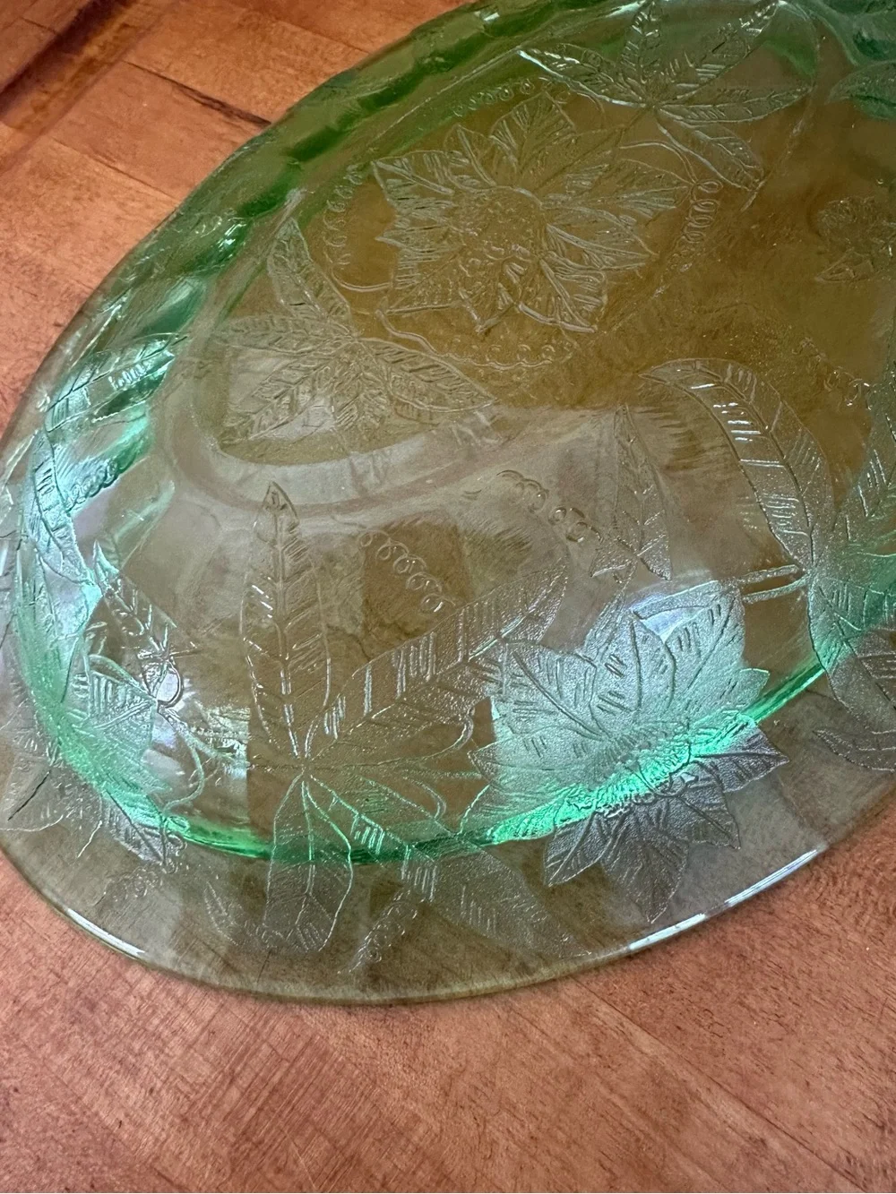 Jeanette’s Glass Ponsettia Uranium Glass Oval Bowl